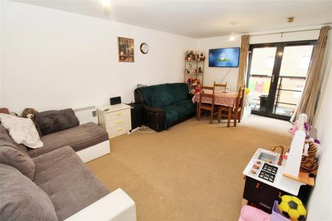 2 bedroom flat for sale, White Star Place, Hampshire SO14