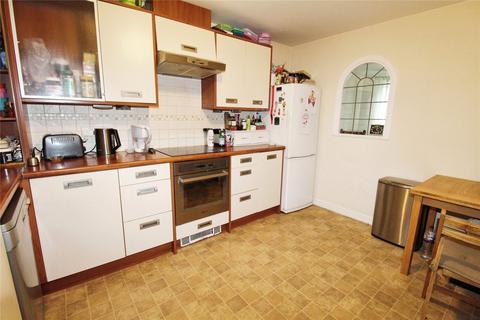 2 bedroom flat for sale, The Dell, Hampshire SO15