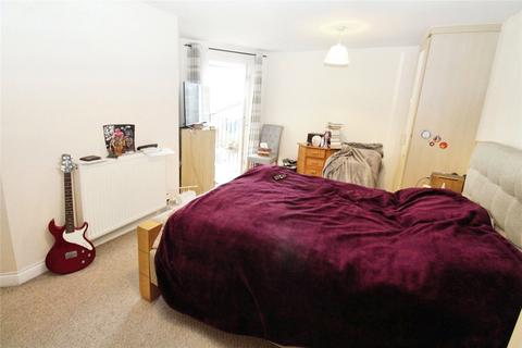 2 bedroom flat for sale, The Dell, Hampshire SO15