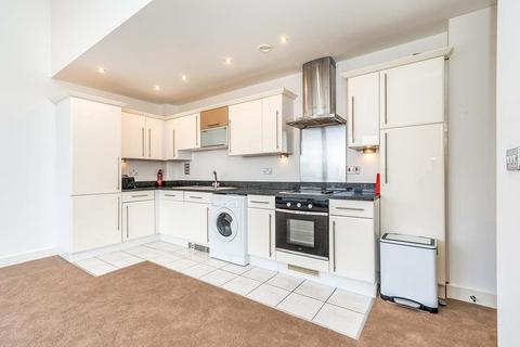 3 bedroom penthouse to rent, High Street, Southampton SO14