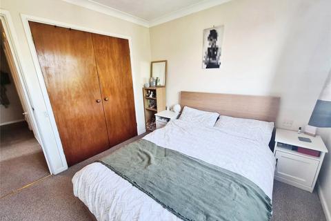 2 bedroom flat to rent, Millbrook Road East, Hampshire SO15