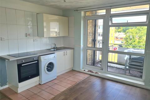 2 bedroom flat to rent, Burke Drive, Hampshire SO19