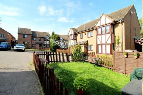 17 Ennismore Green, Luton, LU2 8UP