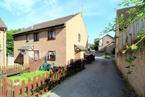 17 Ennismore Green, Luton, LU2 8UP