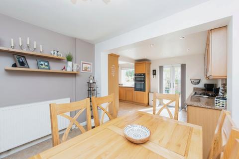 123 Church Lane, Chessington, KT9 2DP