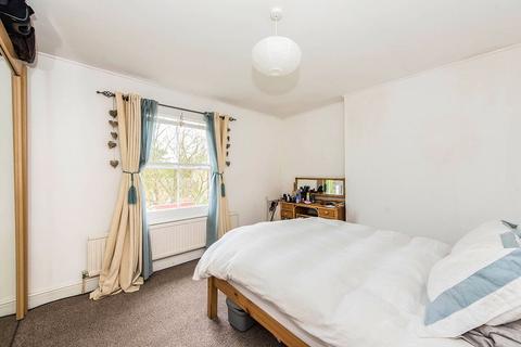 1 bedroom flat for sale, Ewell Road, Surbiton KT6