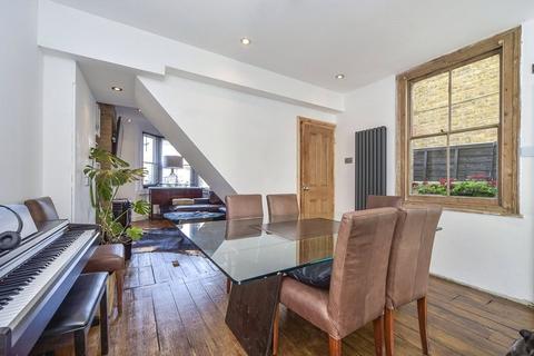 3 bedroom semi-detached house to rent, Rowlls Road, Kingston upon Thames KT1