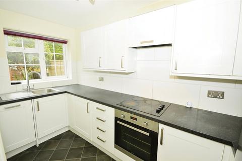 13 Ferndown Close, Sutton, SM2 5TG