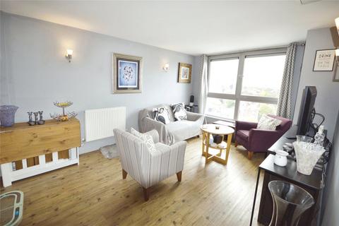 2 bedroom flat for sale, Throwley Way, Sutton SM1