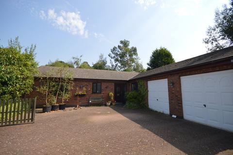 3 bedroom bungalow for sale, Main Street, Swadlincote DE12