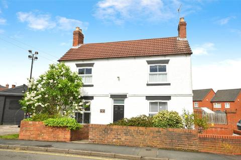 3 bedroom detached house for sale, Oversetts Road, Swadlincote DE11