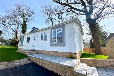 2 bedroom bungalow for sale, Stonehill Woods Park, Sidcup DA14