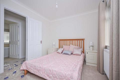 2 bedroom bungalow for sale, Stonehill Woods Park, Sidcup DA14