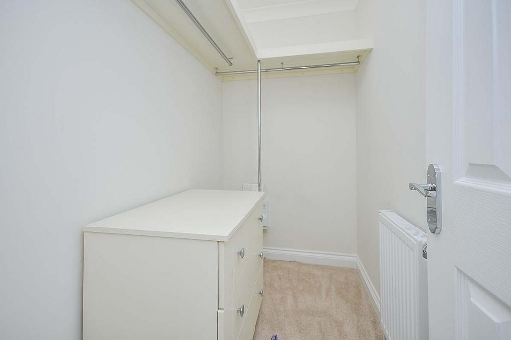 Walk-In Wardrobe