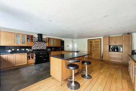 5 bedroom bungalow for sale, Hever Road, Sevenoaks TN15