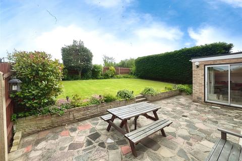 126 Pinks Hill, Swanley, BR8 8NW