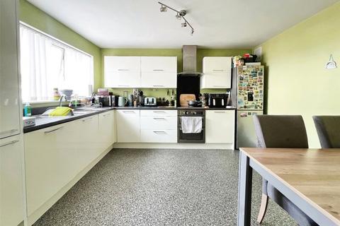 27 Conifer Way, Swanley, BR8 7UE