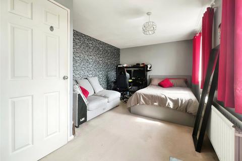 27 Conifer Way, Swanley, BR8 7UE
