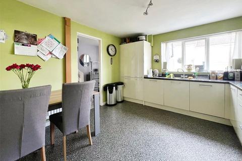 27 Conifer Way, Swanley, BR8 7UE