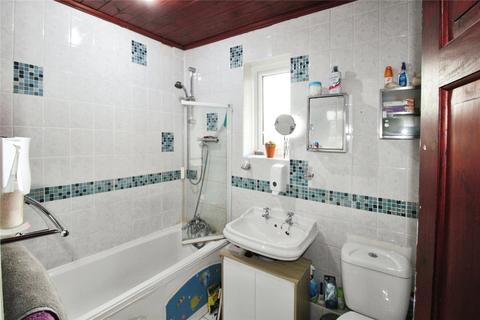 76 Falcon Crescent, Clifton, Manchester, M27 8JQ
