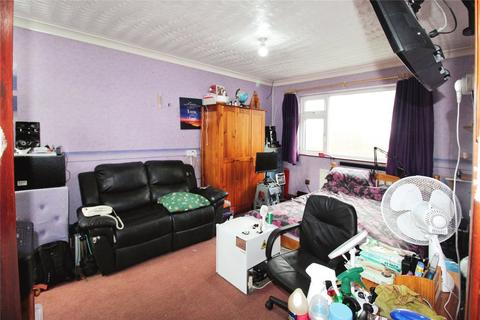 76 Falcon Crescent, Clifton, Manchester, M27 8JQ