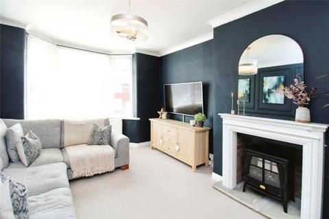 69 Burnside Avenue, Salford, M6 8NS