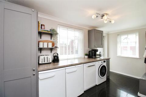 69 Burnside Avenue, Salford, M6 8NS