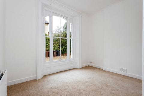 Flat 3, 11 Broadwater Down, Tunbridge Wells, TN2 5NJ