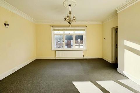 2 bedroom flat for sale, Bayhall Road, Kent TN2