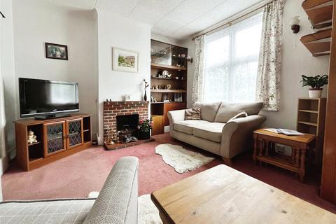 3 bedroom terraced house for sale, Station Road, Edenbridge TN8