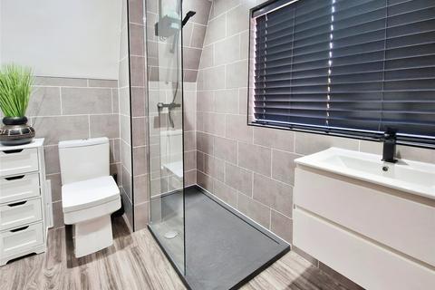 31 Calder Drive, Worsley, Manchester, M28 0TH