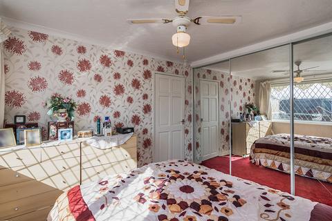 5 Hood Close, Tyldesley, Manchester, M29 8PN