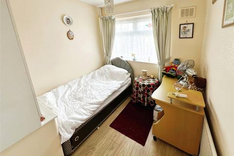 127 Kenyon Way, Little Hulton, Manchester, M38 0EQ