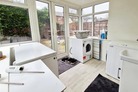1 Lakeside Avenue, Worsley, Manchester, M28 3FH