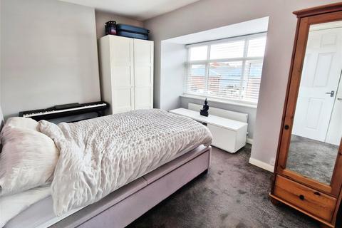 2 bedroom end of terrace house for sale, Queen Street, Bolton BL4