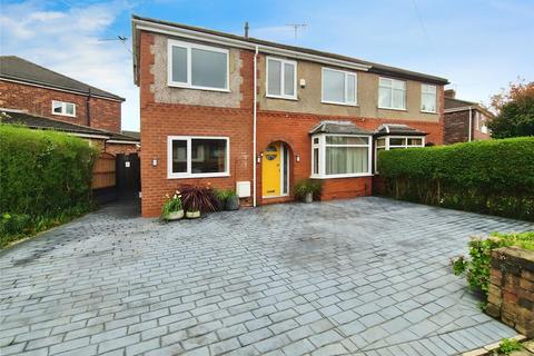 4 bedroom semi-detached house for sale, St. Georges Crescent, Manchester M28