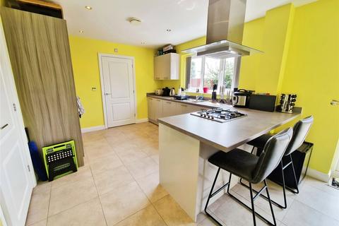 4 bedroom detached house for sale, Lark Hill, Tyldesley M29