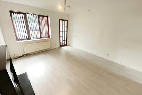 8 Lidgett Close, Little Hulton, Manchester, M38 9NN