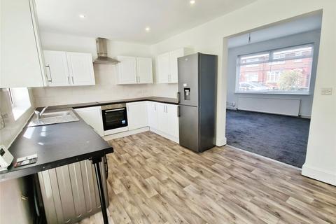 3 bedroom end of terrace house for sale, Mountain Street, Manchester M28