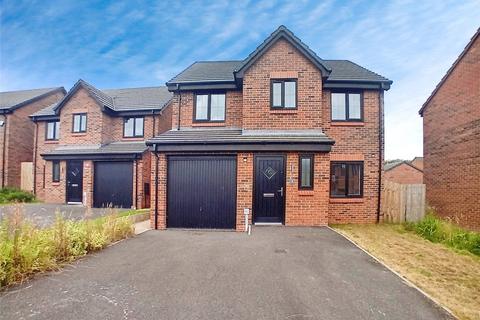 4 bedroom detached house to rent, Coalfield Avenue, Manchester M28