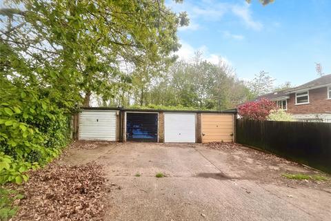 32 Albury Close, Chatham, ME5 8UW