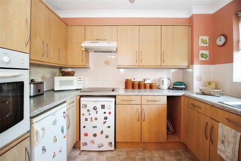 2 bedroom flat for sale, Walderslade Centre, Chatham ME5