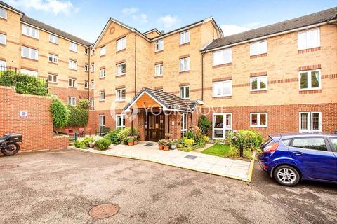 2 bedroom flat for sale, Walderslade Centre, Chatham ME5