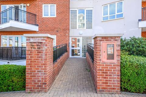 2 bedroom flat for sale, Rockwell Court, Watford WD18