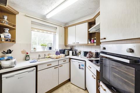 1 bedroom flat for sale, Lower High Street, Hertfordshire WD17