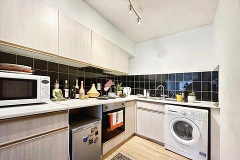 1 bedroom flat for sale, Exchange Road, Watford WD18