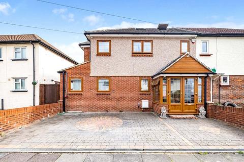 16 Comyne Road, Watford, WD24 5LG
