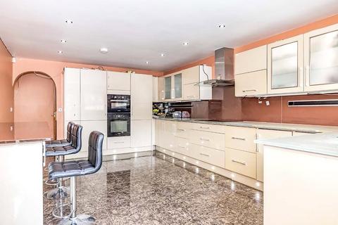 16 Comyne Road, Watford, WD24 5LG
