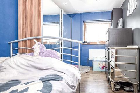 16 Comyne Road, Watford, WD24 5LG