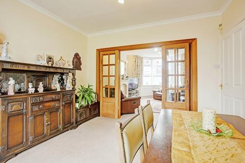 16 Melbourne Crescent, Whitley Bay, NE25 8TG